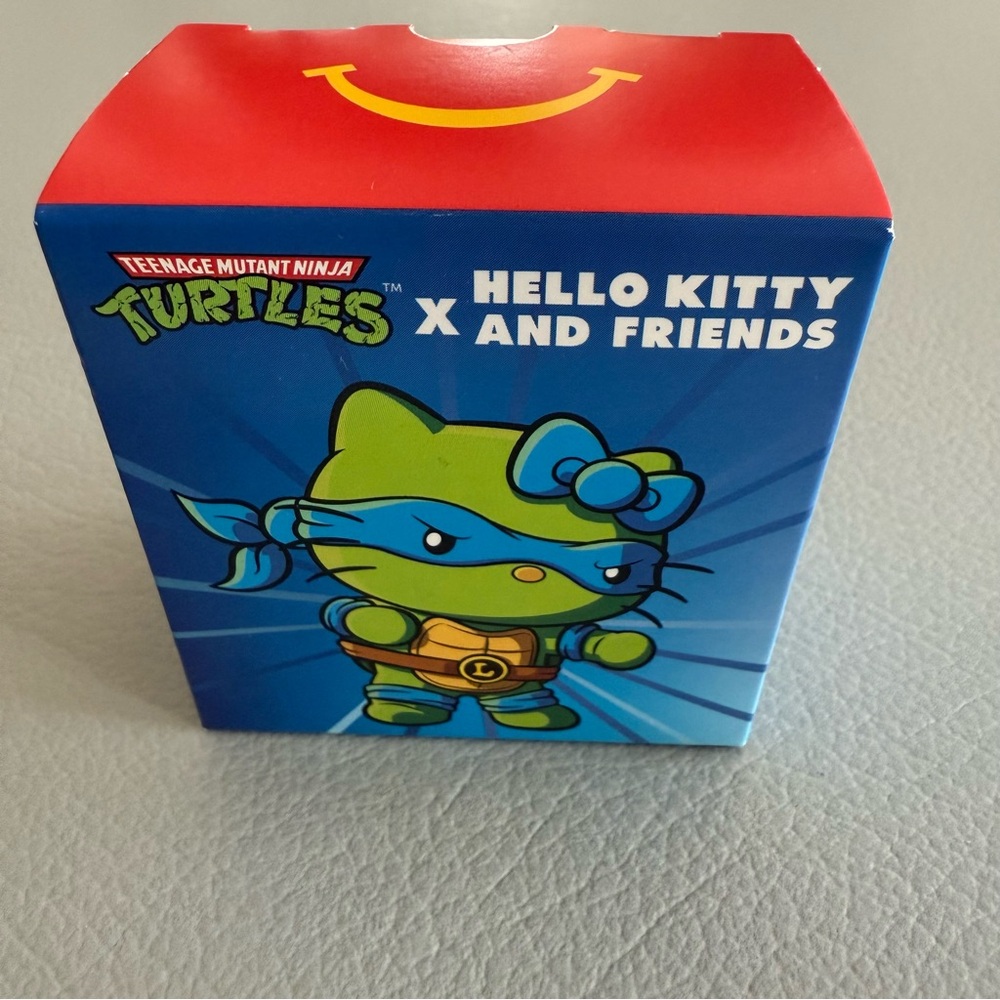 Hello Kitty x TMNT McDonald’s Happy Meal toy - green HK as Leonardo NIB